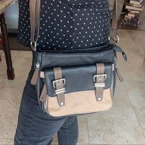 Jessica Simpson purse